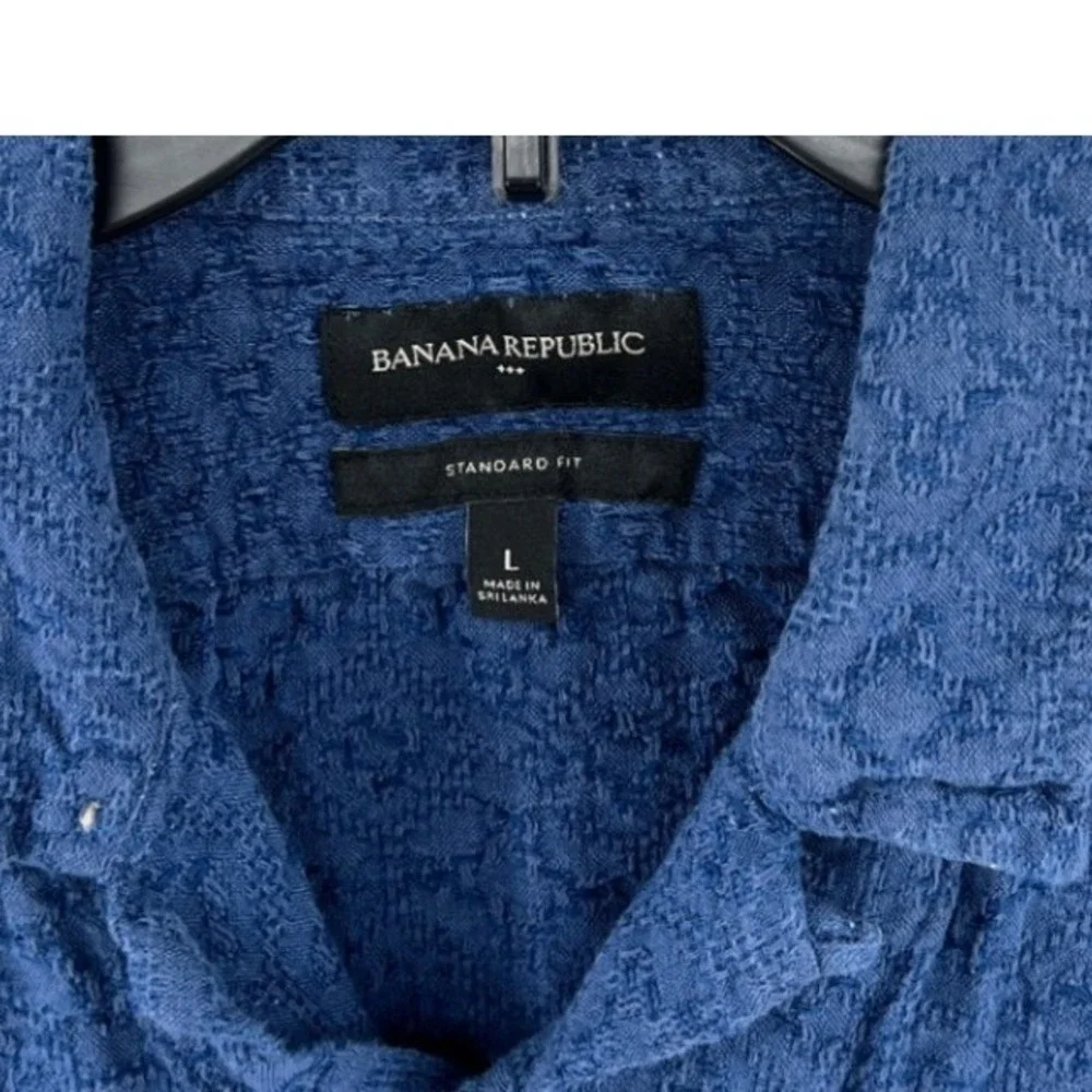 Banana Republic Coastal Linen Shirt Size L Blue Textured Short Sleeve Vacation